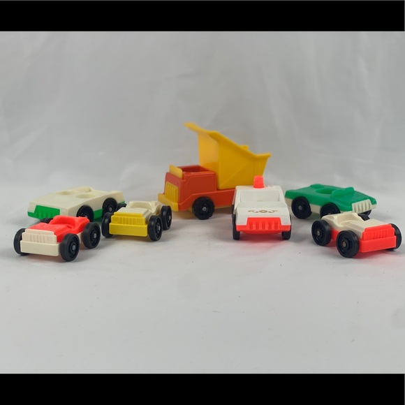 Lot of 7 Vintage Fisher-Price Little People vehicles - Picture 4 of 5